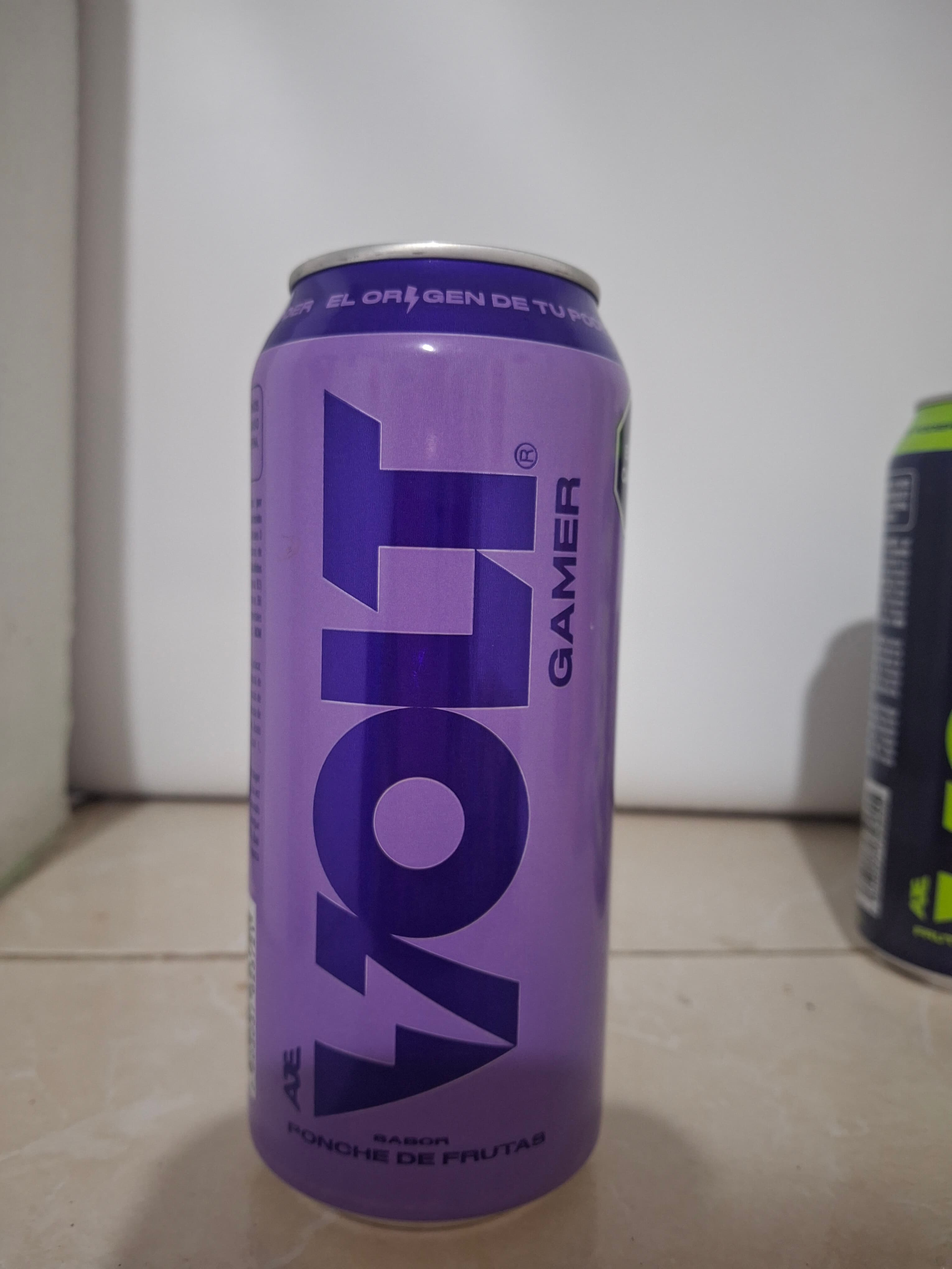 Bebida energética Volt Gamer sabor ponche de frutas 473 mL